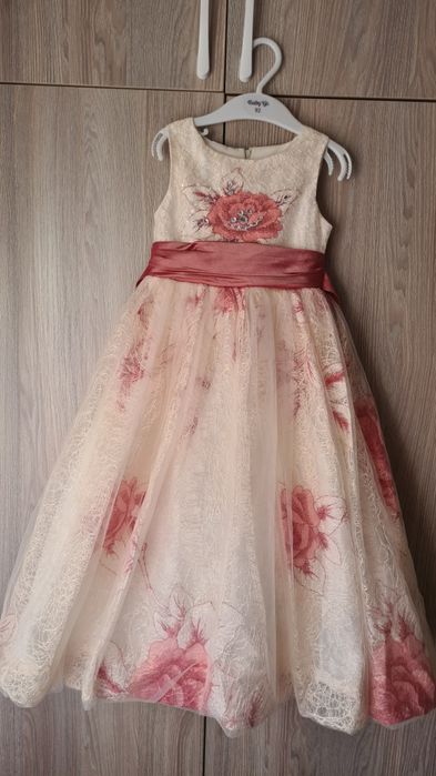 Нарядные платья на 2-4 года