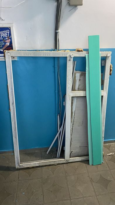 Продам б/у окно