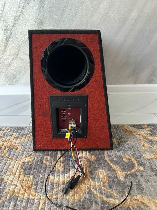 Vand subwoofer auto Pioneer