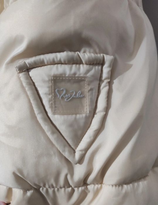 Geacă de iarnă cu glugă