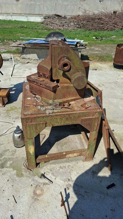 Shtampovichni Stonok Ruchnoy