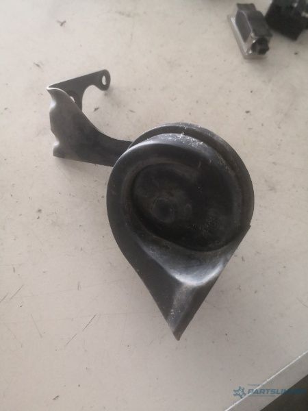 Claxon Dreapta Fata Porsche Panamera (970) [ 2009 - 2016 ] 4 (M 46.40)