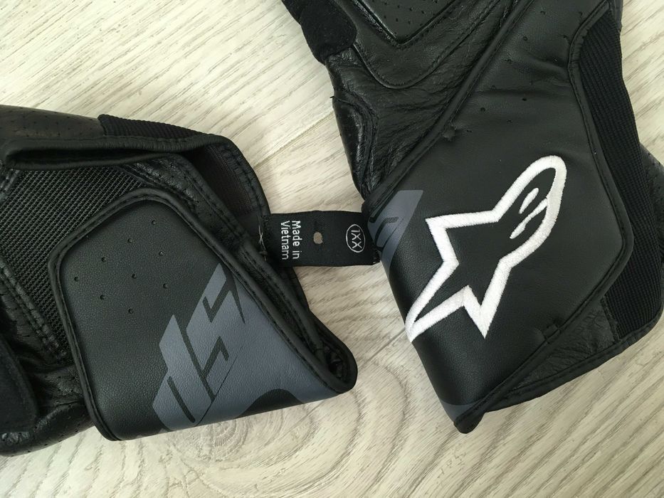 Кожени мото ркавици с мотор ALPINESTARS SP-8 V3 AIR BLACK