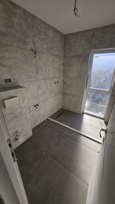 Casa moderna,  noua , la cheie, cu piscina Fantanele