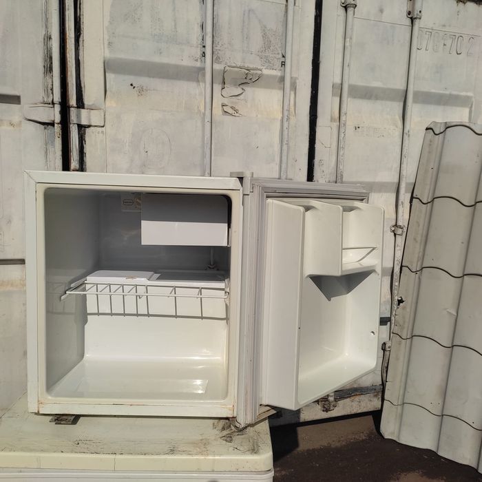 Холодильник рабочий