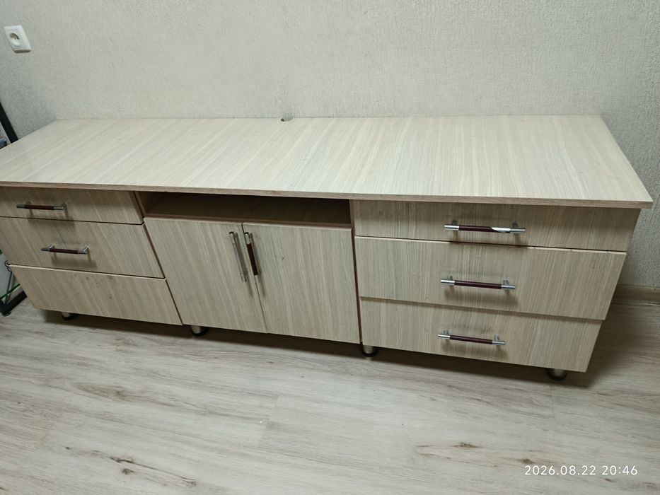 Комплект Кровать+Тумба под телевизор с баром