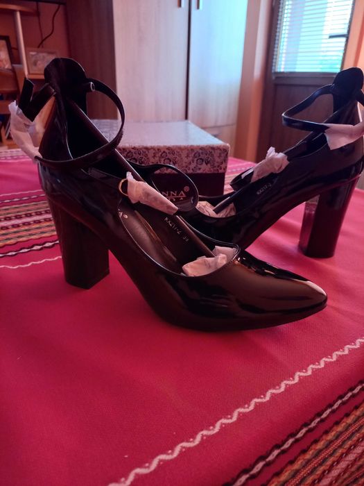 Обувки LA Donna Moda - 39 номер