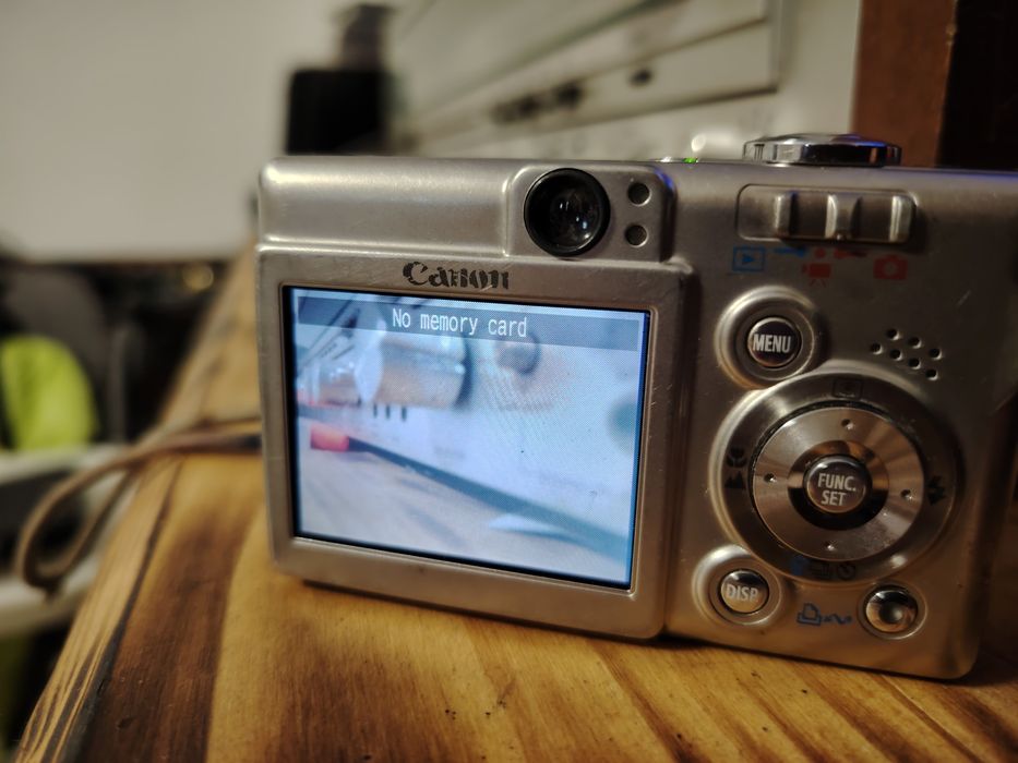 Aparat foto Canon IXUS 40