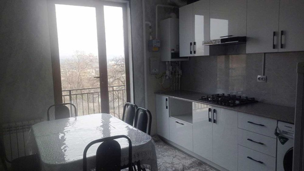 Чирчик универститет ёнида КВАРТИРА