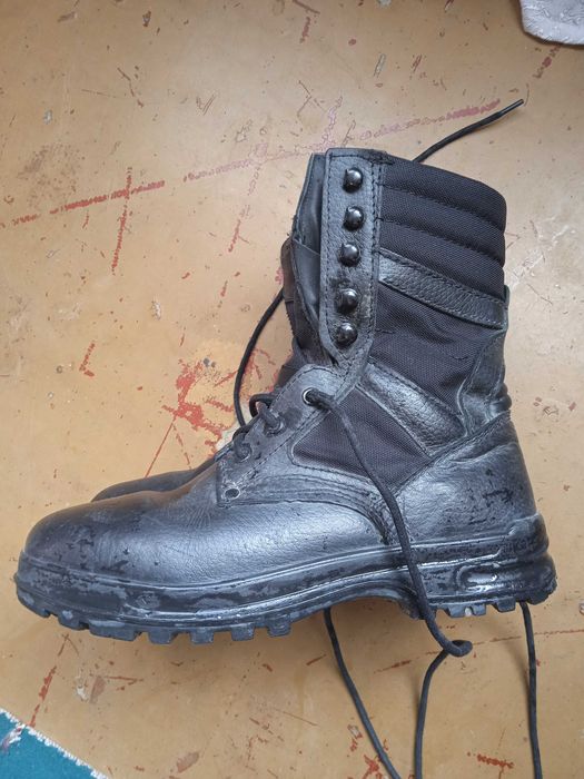 Продам берцы весенние