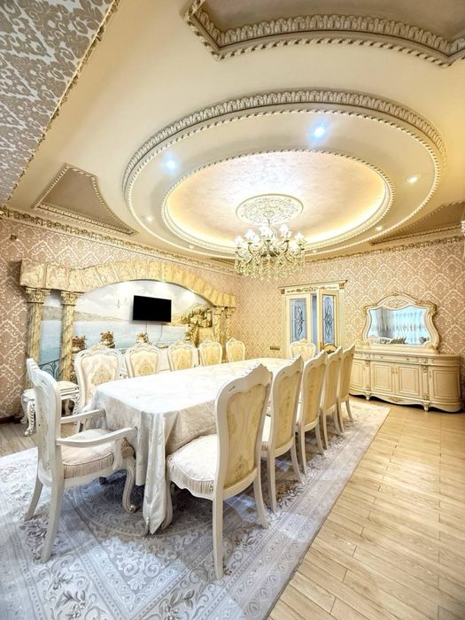 Сдаётся 5 комнатная квартира в парк Бабура 180м2 3 спальная комната