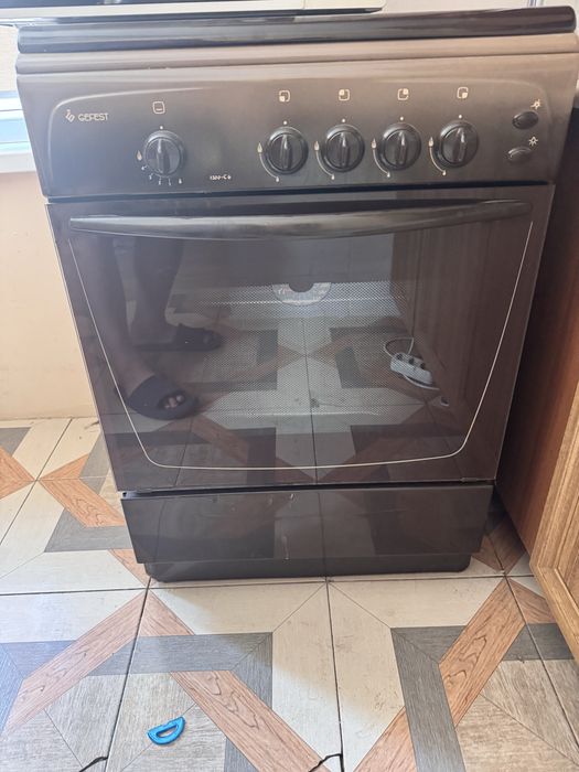 Продам газовую плиту