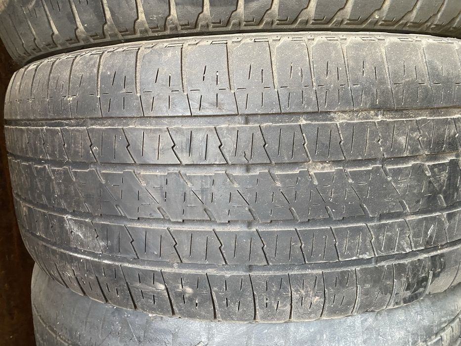 Комплект шин Bridgestone 285/45/22