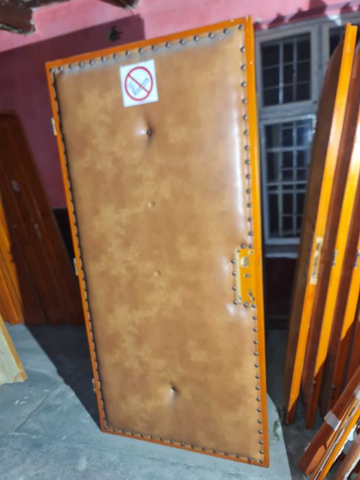 Usi, lavoare, cabina