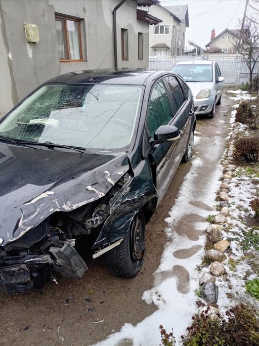 Vand Ford focus 2 pentru dezmebrari