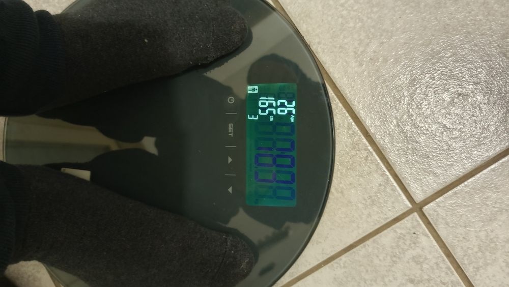 Кантар за тегло с много екстри