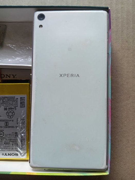 Продаеться Sony Xperia XA Ultra ЗАПЧАСТЬ