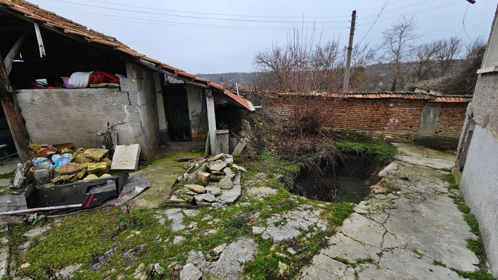 1860-Продава се къща в село Пороище!