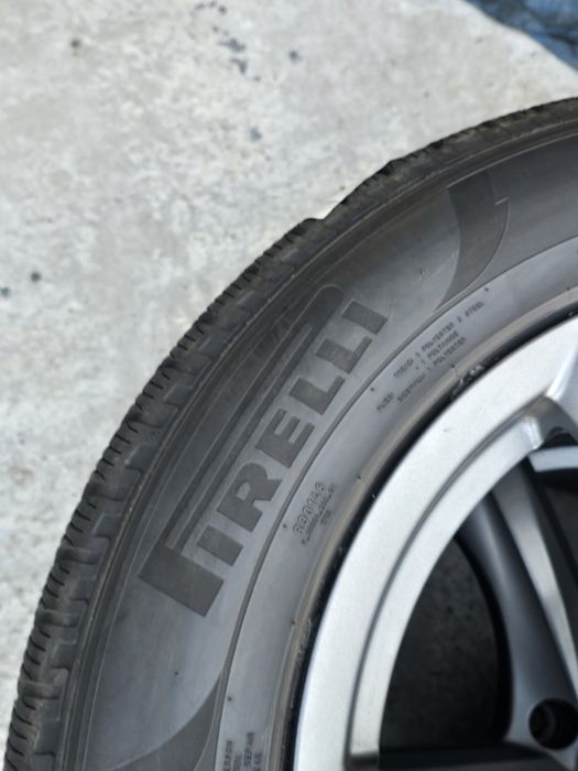 4 Броя 215/65/17 2xFalken 8,2mm 2xPirelli 6,6mm