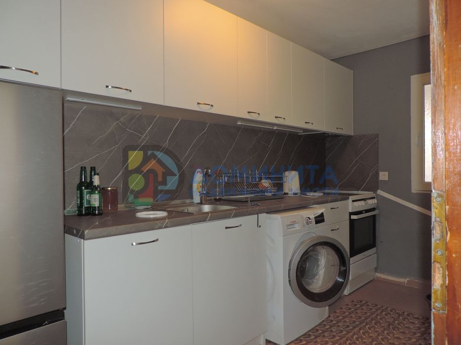 Къща, РЗП 320 кв.м., гр. Приморско