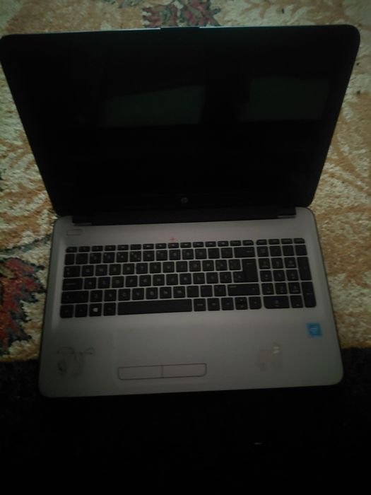 Vand laptop hp in stare buna