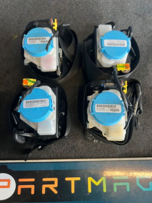 Предни и задни колани за Infiniti Q30