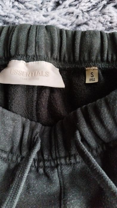 Compleu Essentials Fear Of God