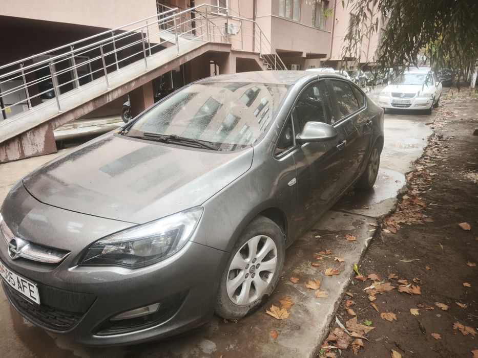 OPEL Astra 2019 — imagine 4