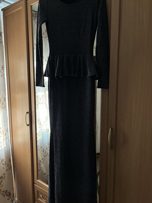 Продам платье и юбку