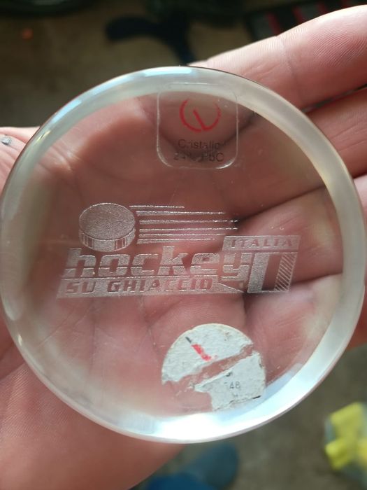 Шайба сувенирная хоккей Италия из хрусталя