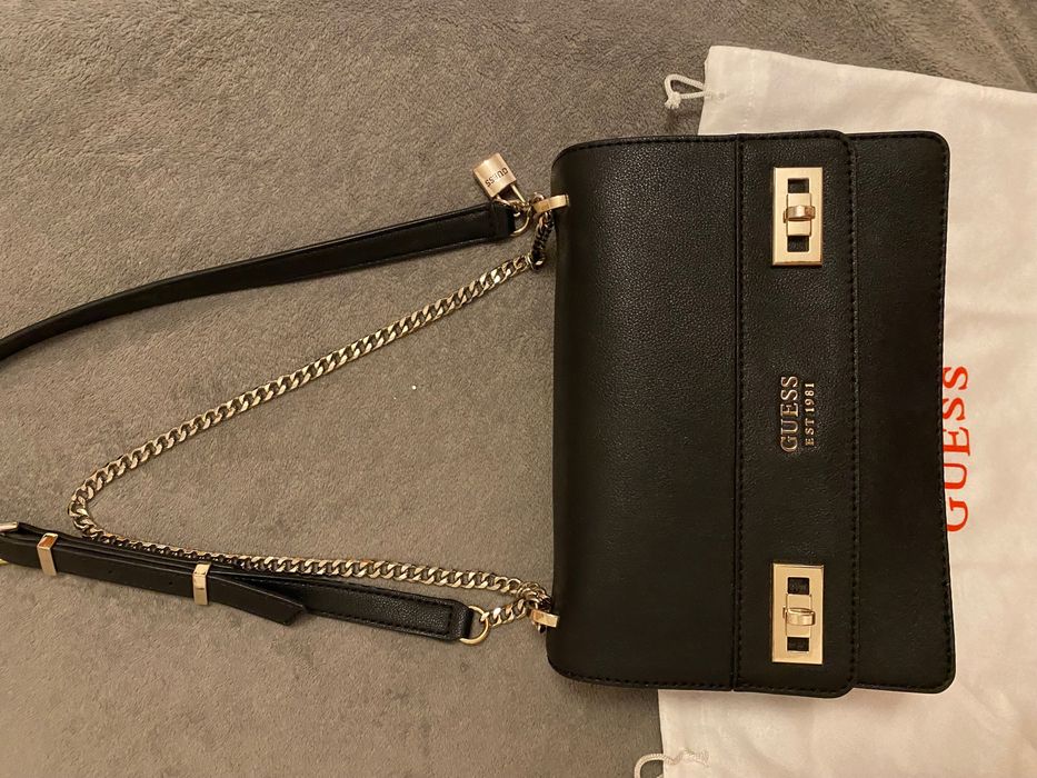 Geanta GUESS, stare impecabila, ca si noua