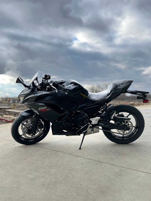 Kawasaki Ninja 650 BK1 2026