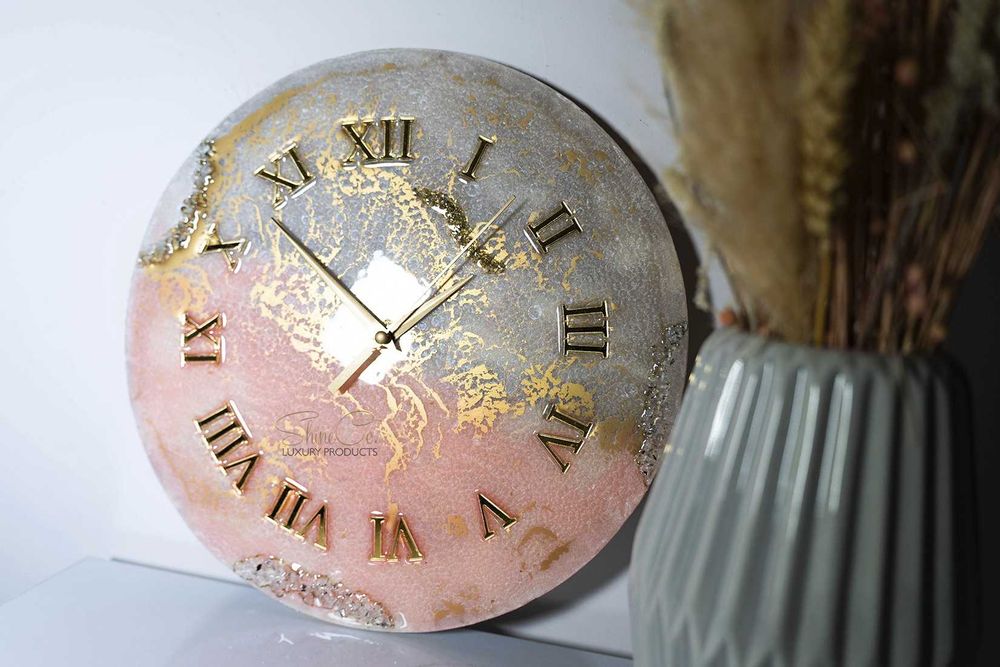 Стенен часовник с епоксидна мсола