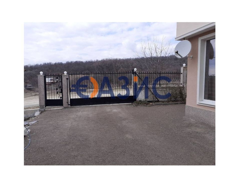 Продава се Къща в Свети Влас - 204 кв.м за 650 €/кв.м - Снимка #2