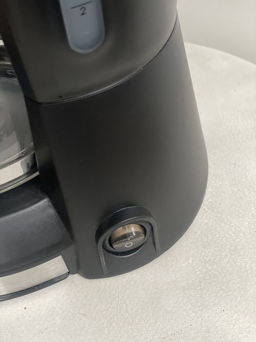 Продам кофеварку новая