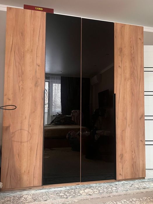 Продаю Спальный гарнитур