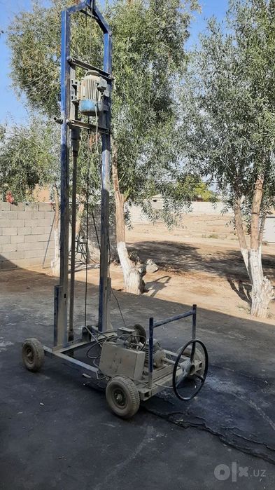 Buravoy. Yerdan suv chiqaradigan aparat