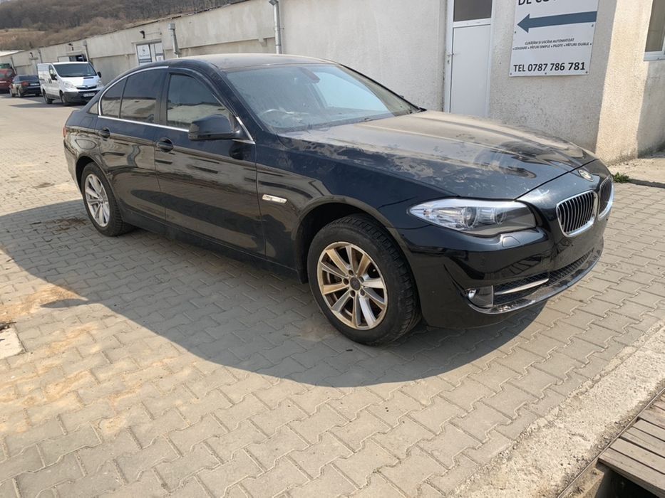 Far bmw f10 f11 seria 5 2010-2013