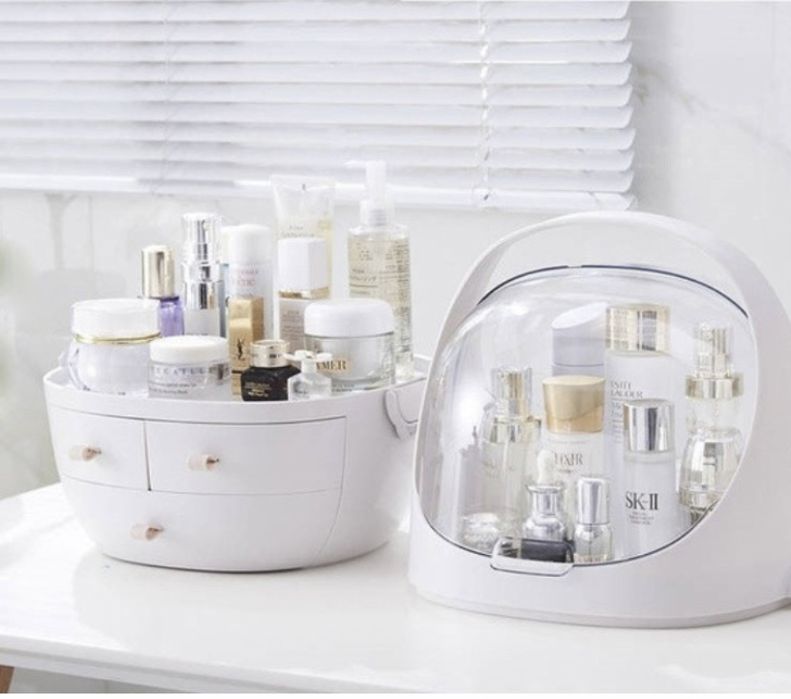 Кутия органайзер с чекмеджета за гримове