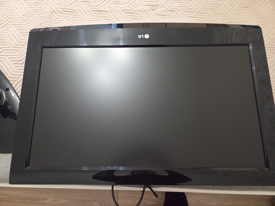 Телевизор LG б.у.