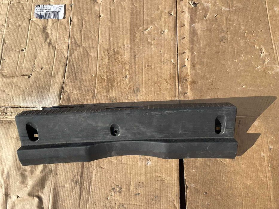 Облицовачна Лайсна Багажник 94511CA010 Toyota GT86 2018 Subaru BRZ