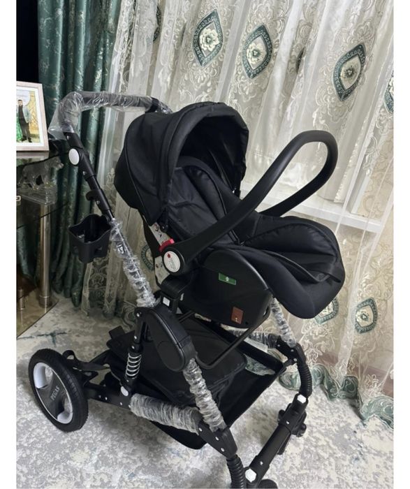 Продам коляску 3 в 1