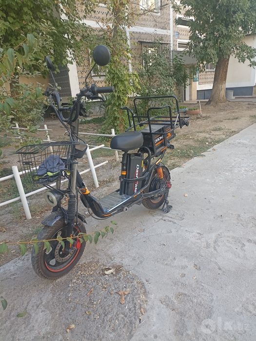 Elektronni moped