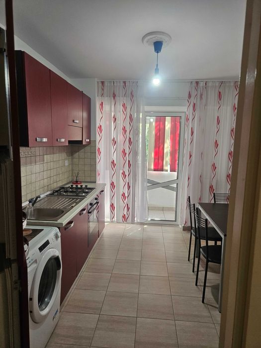 Inchiriez apartament 2 camere