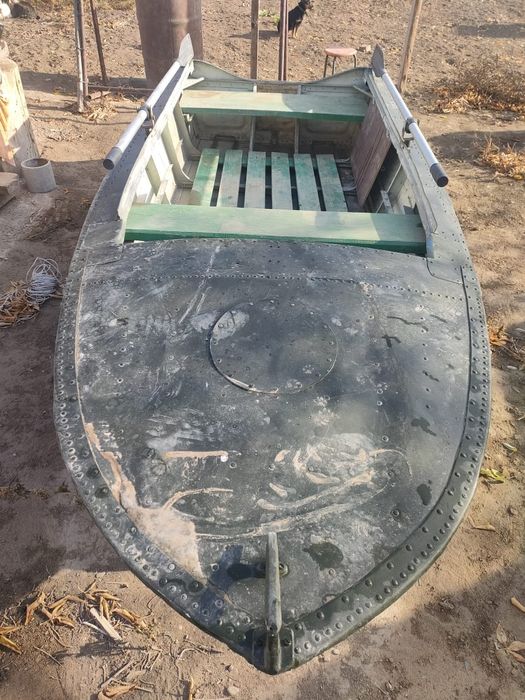 Лодка дюралеминевая