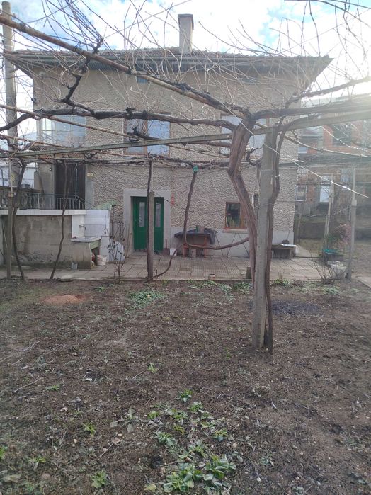 Продава се Къща в с. Ресилово, Област Кюстендил - 100 кв.м за 800 €/кв.м - Снимка #1