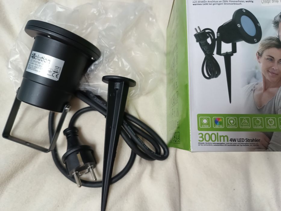 Lumini de grădină noi, rezistente la apă, temperaturi cu minus și plus