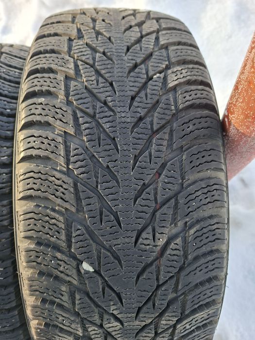 Продам шины. 215/55/17 нокиа
