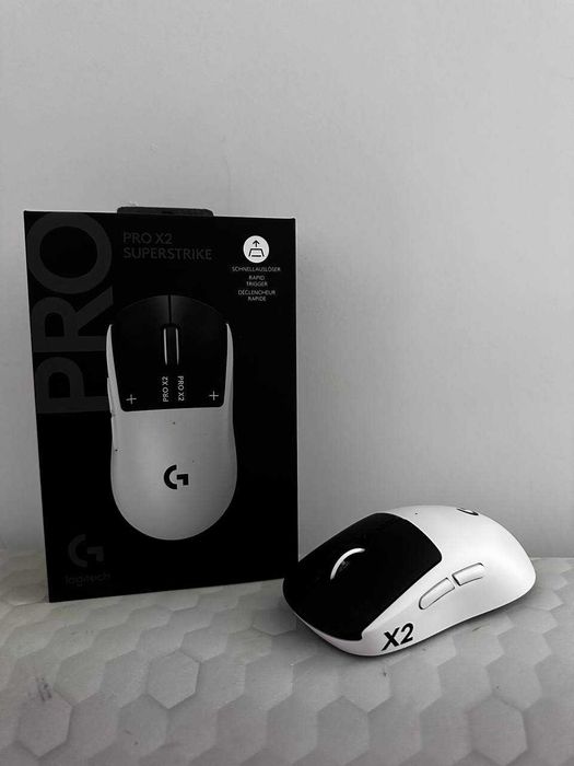 Logitech Pro X2 Superstrike, full box + skates sigilate