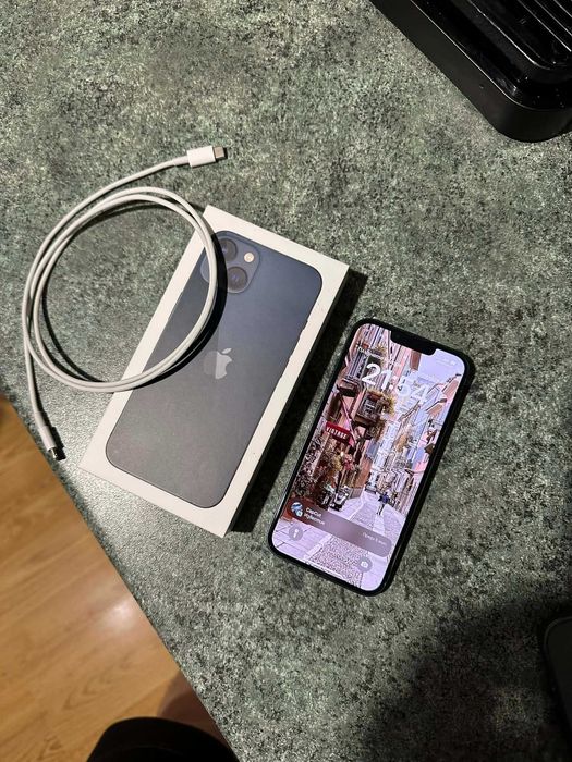 iPhone 13 128GB Midnight blue